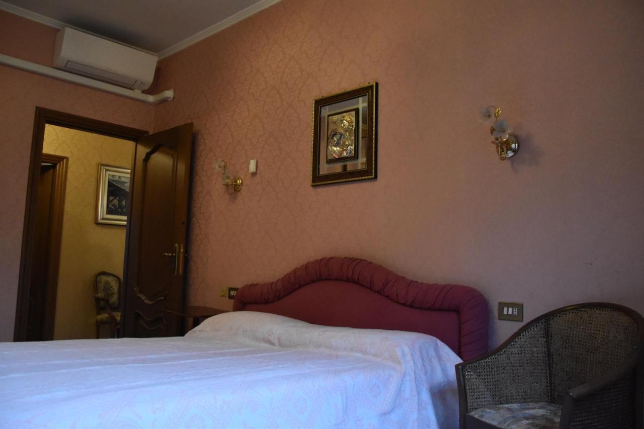 Appartamento Simba Mailand Exterior foto